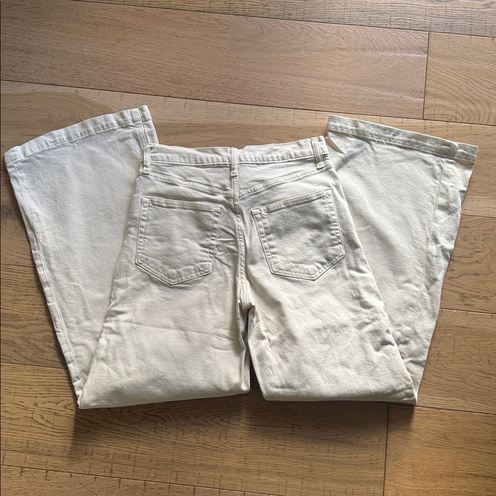 Gap High Rise Stride Wide-Leg Jeans in Pebble - Picture 10 of 10